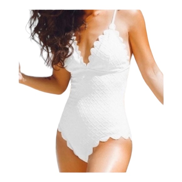 Cupshe Other - Cupshe One Piece Eve White Scalloped Tie Back Swimsuit | Size XXL